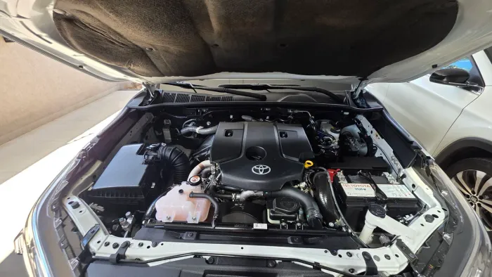 Toyota Hilux CD SRX Plus 4X4 2.8 TDI Die. Aut. 2025