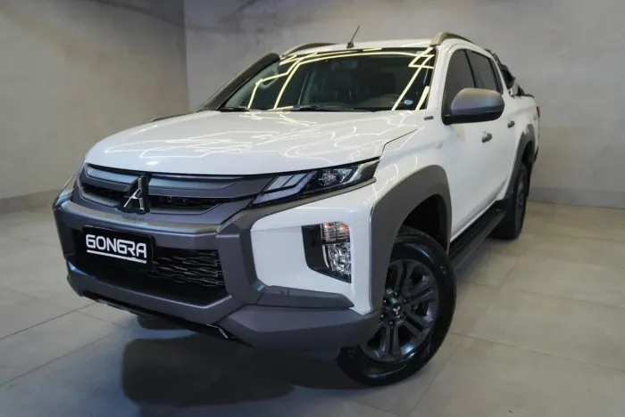 Mitsubishi L200 Trit. S.out. GLS 2.4 CD Diesel Aut. 2025