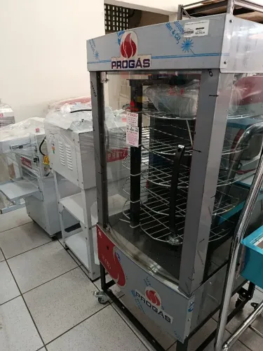 FORNO MULTIUSO A GÁS COM ROTAÇÃO ELÉTRICA CAPACIDADE PARA 70KG 