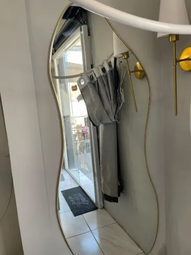 Espelho orgânico Corpo inteiro com Moldura Dourada