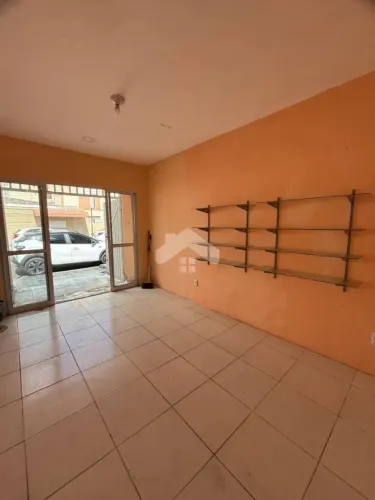 Ponto comercial com excelente localização, 1 banheiro - Siqueira Campos