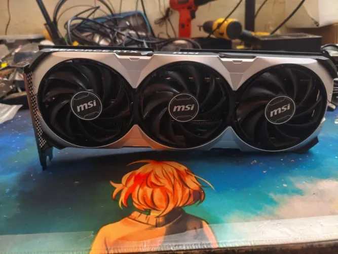 RTX 4060 Ti 8GB MSI Triple Fan Semi Nova | Troco/Vendo