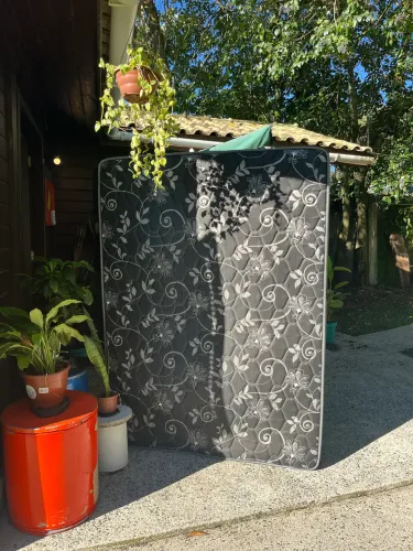 Cama box casal molas