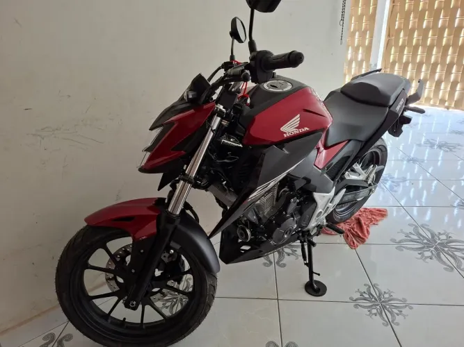 Cb 300f