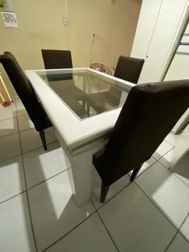 MESA + 4 cadeiras