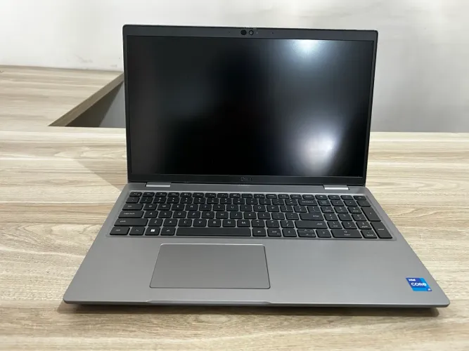 Notebook Dell 3571 i7 12ª GPU 4GB 256SSD 16GB
