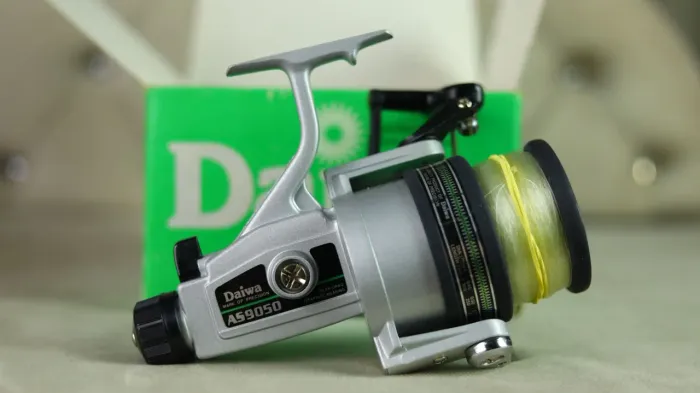 Molinete Daiwa AS9050 + 2 carretéis extra