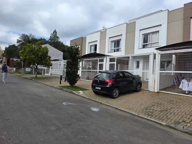 Sobrado a venda em Caxias do Sul, bairro Desvio Rizzo
