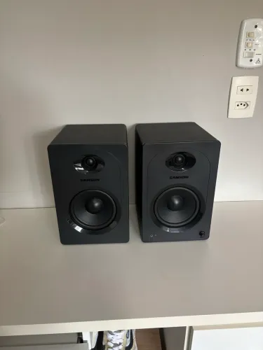 Monitor de Referência Samson M50
