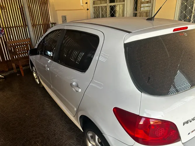 Peugeot 307 Soleil/ Presence 1.6/1.6 Flex 16V 5P 2012
