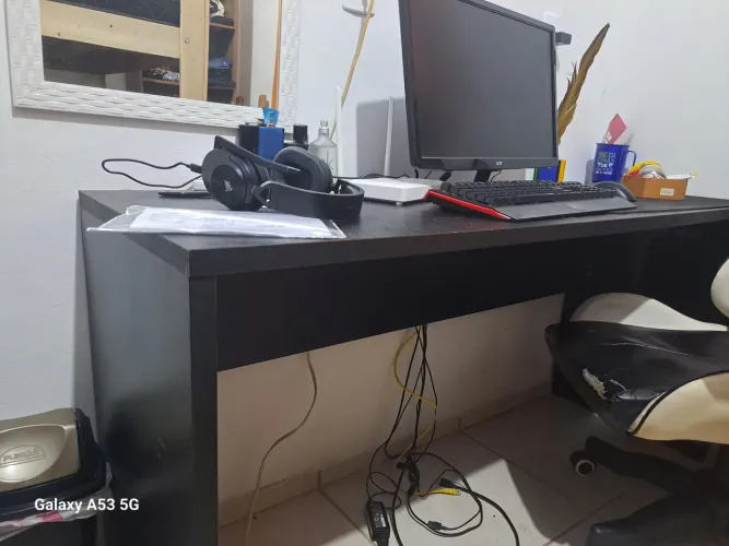 MESA CUMPRIDA PRETA