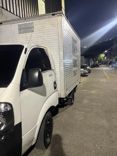 Kia Motors Bongo K-2500 2.5 4X2 TB Diesel 2014