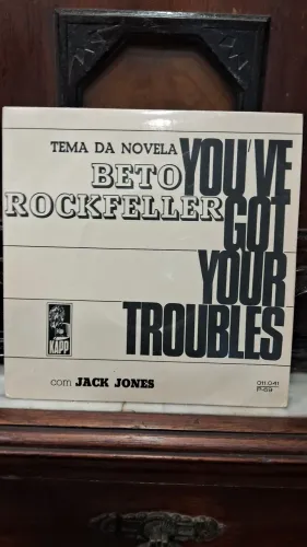 4 lps disco compacto de vinil 7 polegadas ou 50 reais cada 