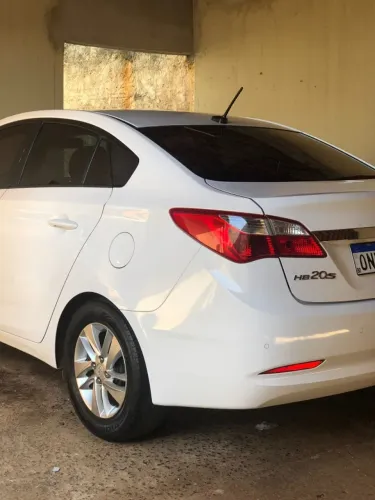 Hyundai HB20S Premium 1.6 Flex 16V Aut. 4P 2014