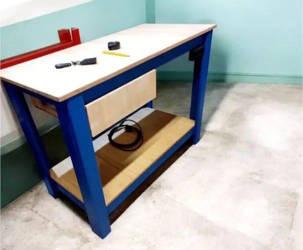 Mesa de Trabalho Com Gaveta