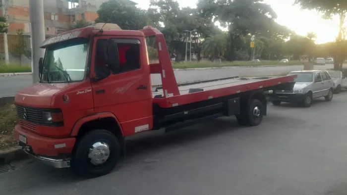 Auto Socorro, Fretes e Carretos.