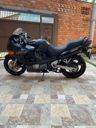 Suzuki GSX 750 F 2001