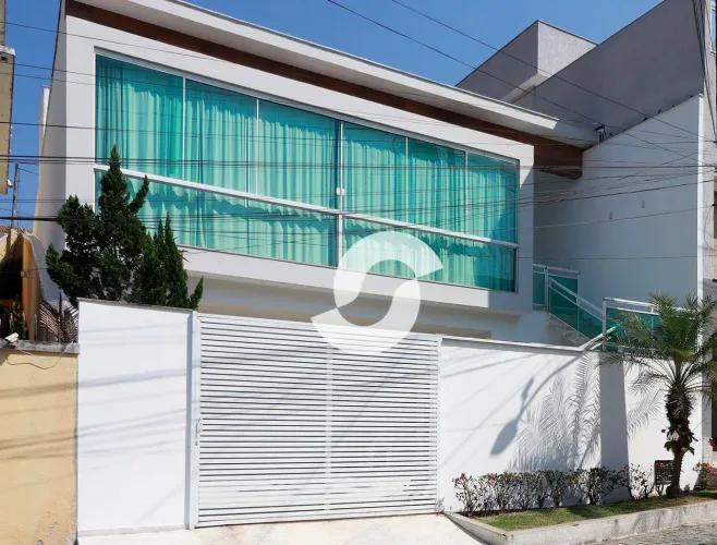 Casa com 3 dormitórios à venda, 230 m² por R$ 670.000,00 - Arsenal - São Gonçalo/RJ