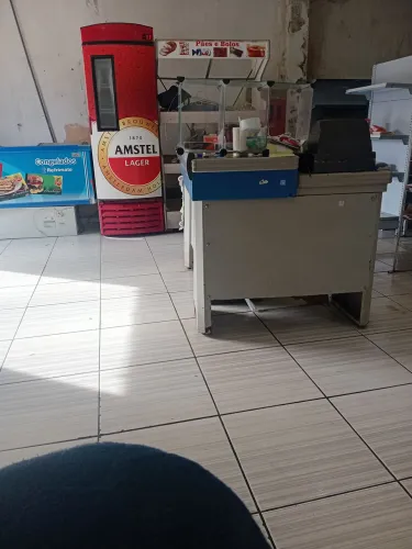 Vendo equipamentos de mercado e acougue