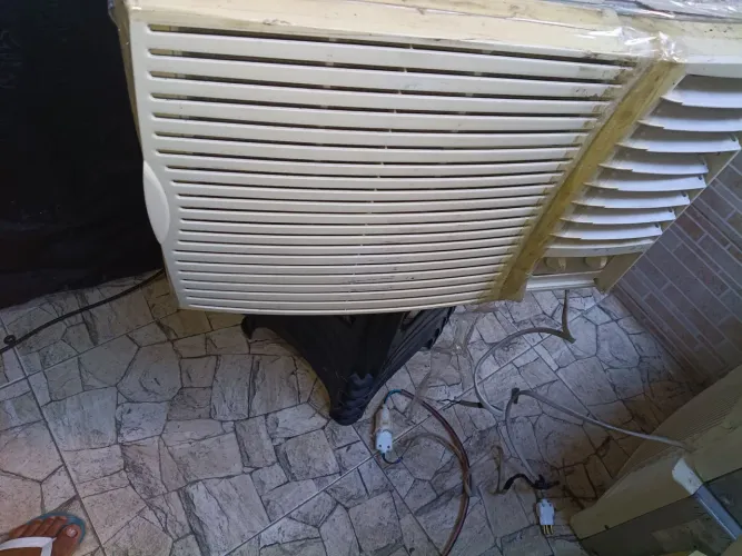 Ar condicionado 12000 BTUs 220 volts 