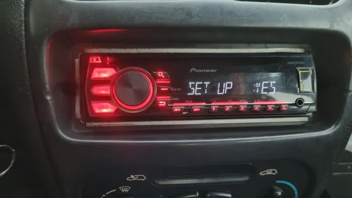 Som Automotivo Pioneer DEH-X1750UB Mixtrax