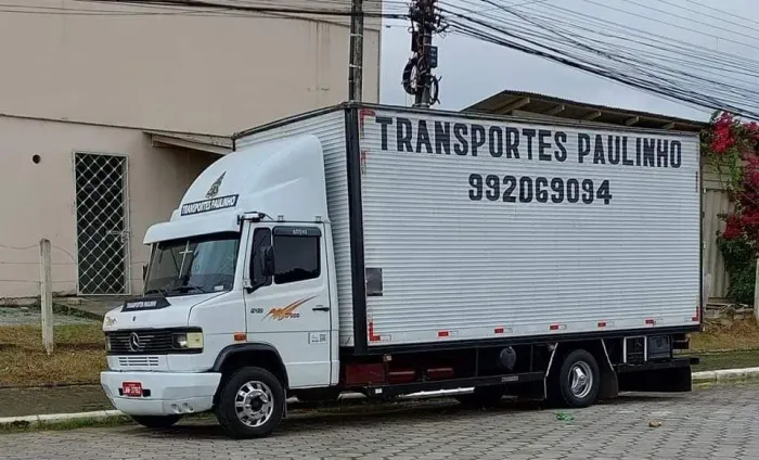 Vendo Caminhão baú Mb 912