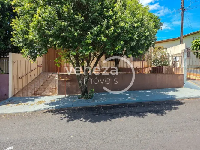 Casa à venda com 4 quartos e 4 vagas no José Pires de Godoy, Ibiporã