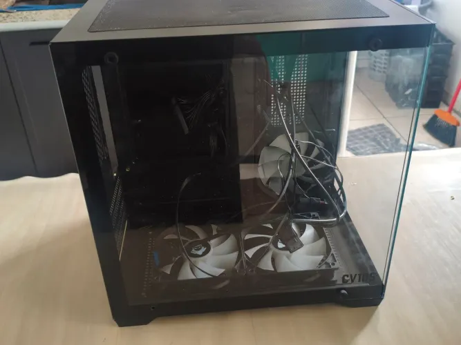 Gabinete aquário Mancer cv105 3 fans, com uma fonte mancer 500w 80 plus e um cooler