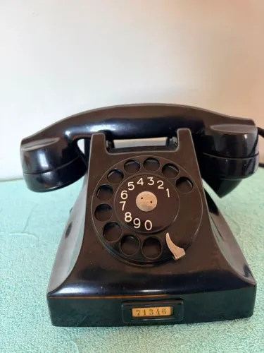 Telefone antigo