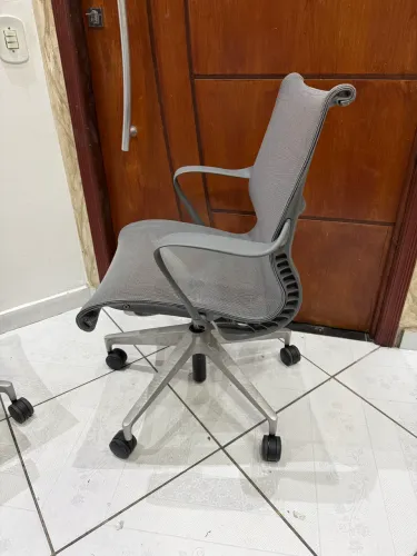 cadeira herman miller setu Entrega grátis sp capital