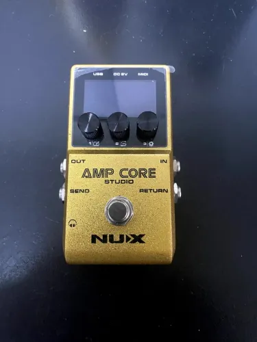 Pedal NUX Amp Core Studio