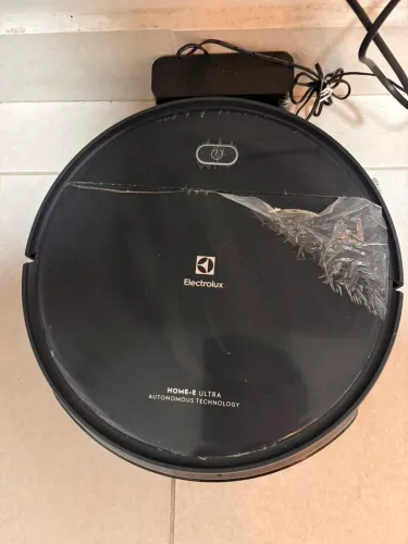 Robô aspirador Eletrolux ERB40