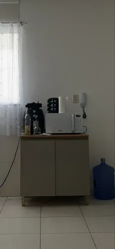 Vende balcão com pia, e mais um móvel que pode guardar louça/usar como cooktop