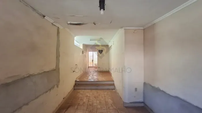 Casa residencial para locação no bairro Centro, em Ribeirão Preto/SP.