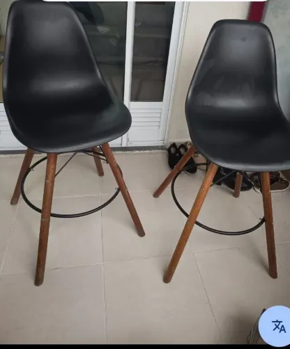 Banqueta estilo Eames