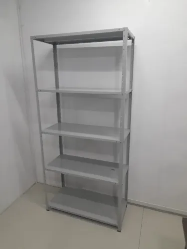 Prateleira de aço usada