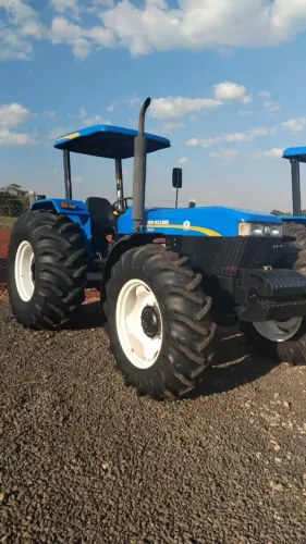 TRATOR USADO, NEW HOLLAND, MODELO NH7630, ANO 2025