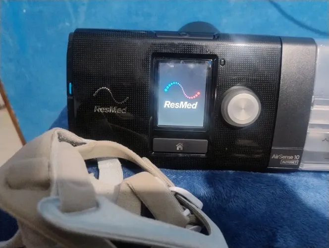 CPAP + Nebulizador Nebular + Máscara Philips Respirosonics com Nota Fiscal ( CPAP)