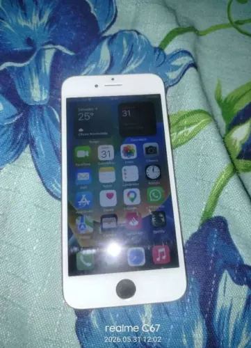iPhone 8