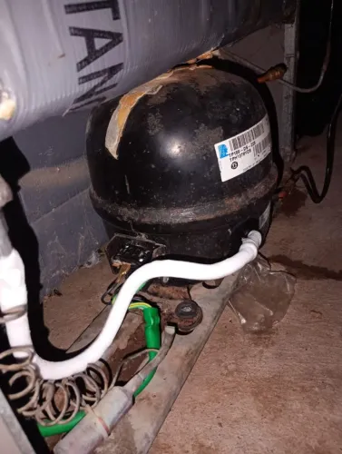 Conserto de geladeira e máquina de lavar 