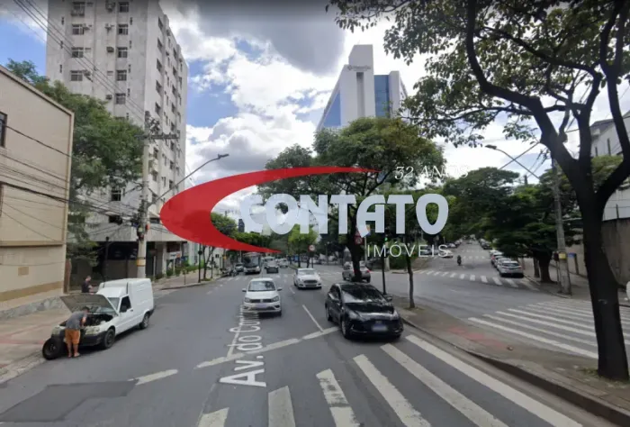 ALUGA OU VENDE / PRADO/ ANDAR CORRIDO / 230 M² GARAGEM / PORTEIRO 24H