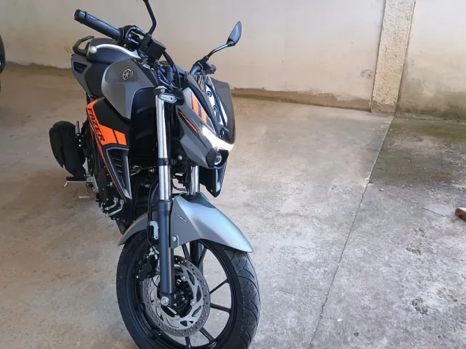 Fazer 250