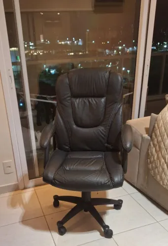 Vendo cadeira de escritório