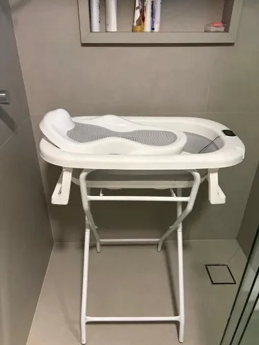 Banheira com suporte