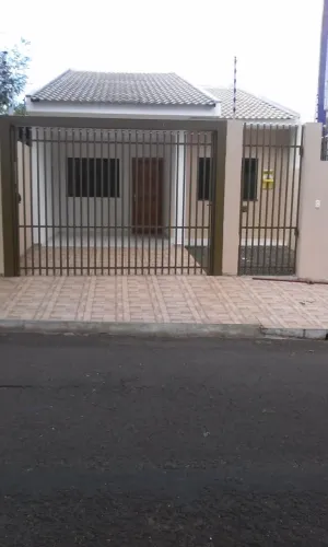 Casa com 03 quartos Aceita Financiamento