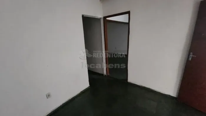 Locação- Casa no Parque Industrial com 2 dormitórios