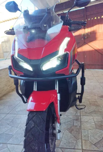 VENDO ADV IMPECÁVEL BAIXO KM COM VÁRIOS ACESSÓRIOS 