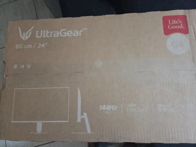 LG UltraGear Monitor Gamer 24" IPS 144Hz (O/C) 1ms (MBR) Full HD (1920x1080) HDR10 NVIDIA