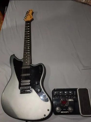 Guitarra Leia o anúncio!