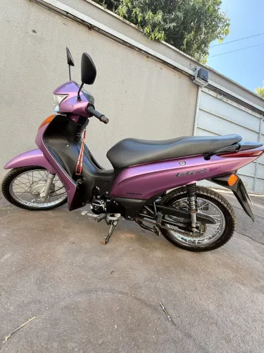 Honda Biz 100 2013 Rosa | 22.582 km | Muito Conservada